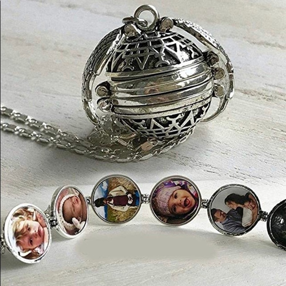 Expanding Photo Locket in Rose Gold